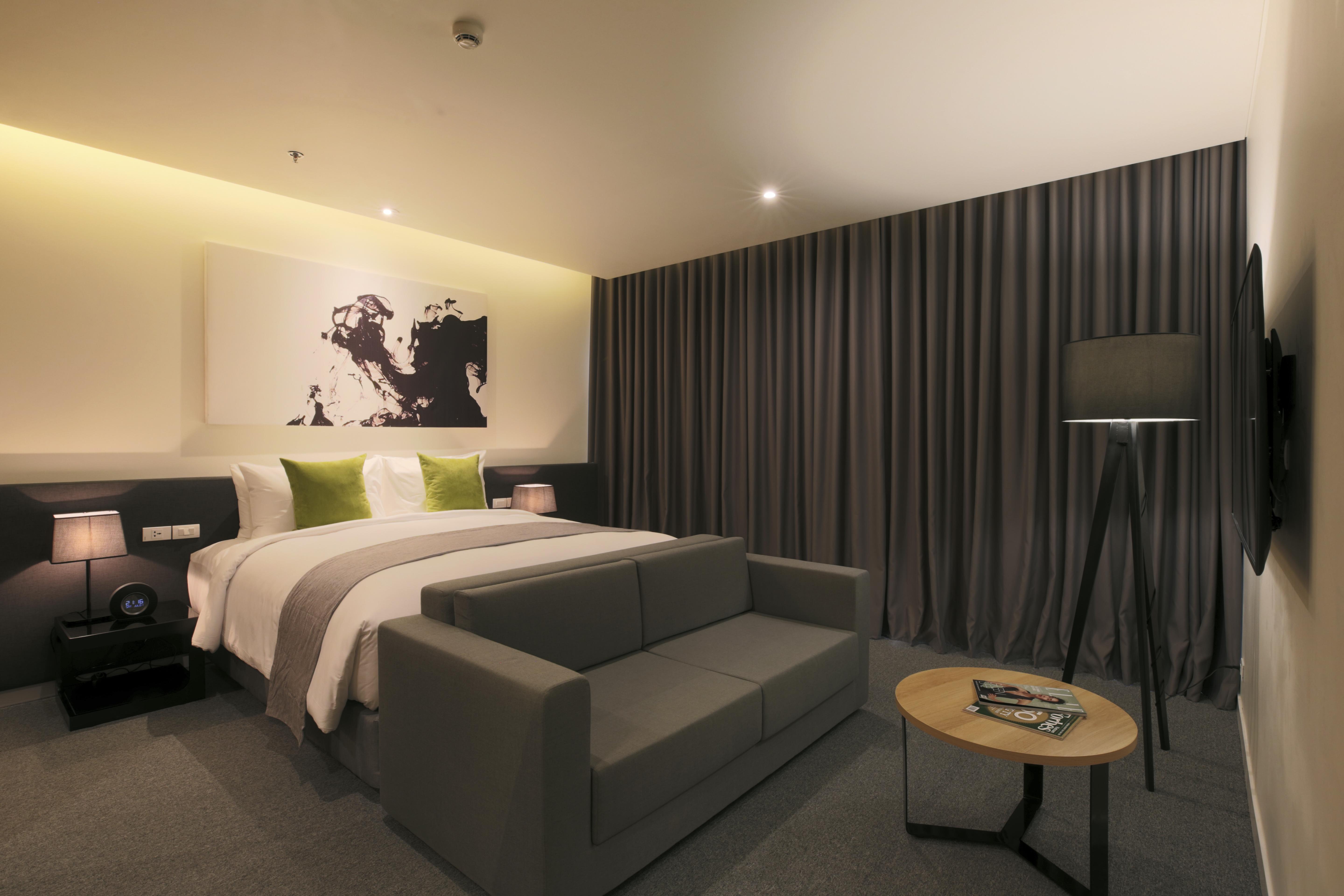 Zazz Urban Ho Chi Minh Hotel Exterior photo